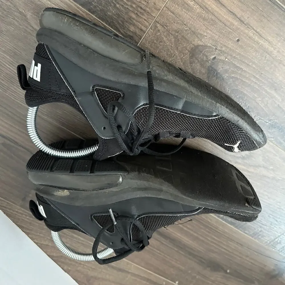 Puma Size US 7 Soft Foam Mesh Lace Up Low Top Activewear Running Sneakers Black